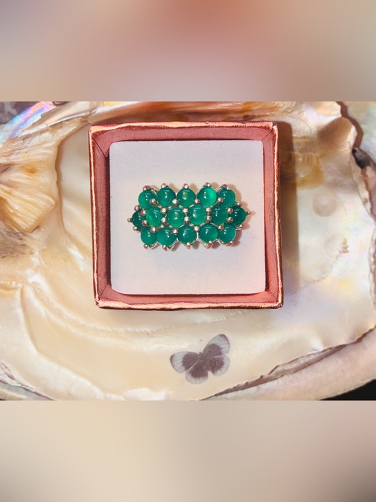 Jewelry - Emerald Green Cluster Cabochon Ring Set in Sterling Silver - Women Jewelry